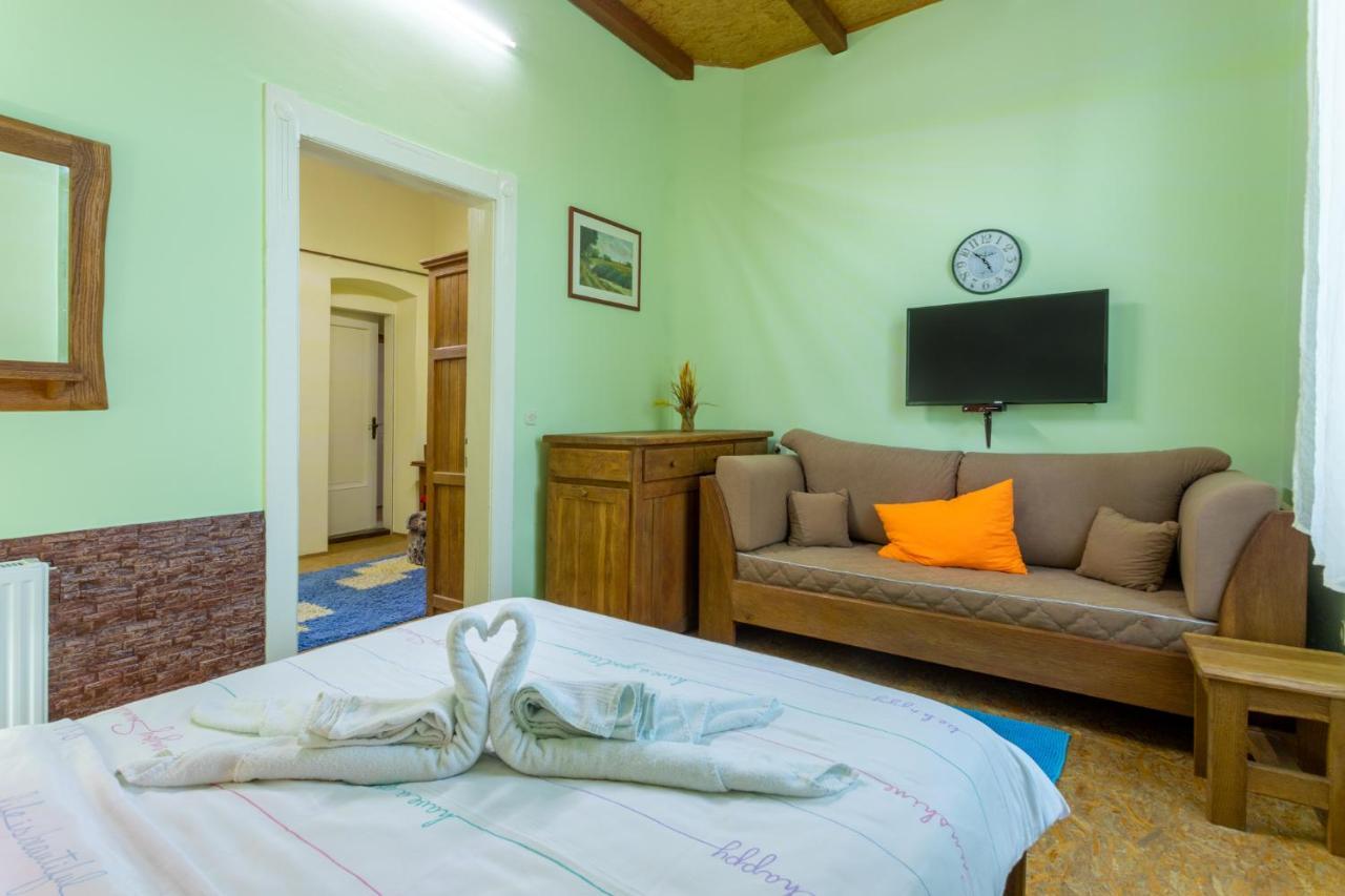 Hotel Kuca Za Odmor Baranjski Dvori Zmajevac Exterior foto